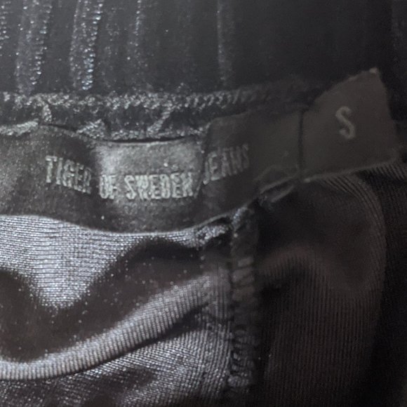 Tiger of Sweden | Velvet trousers - Picture 3 of 4